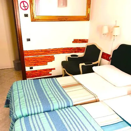 Aparthotel Cozy!! *