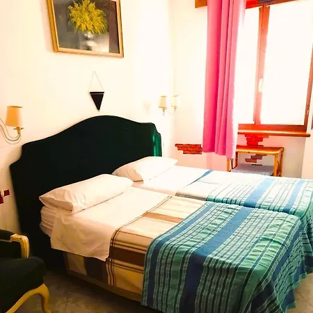 Aparthotel Cozy!! Verona