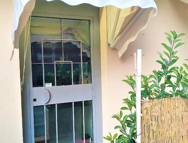 מלון דירות Cozy!! ורונה